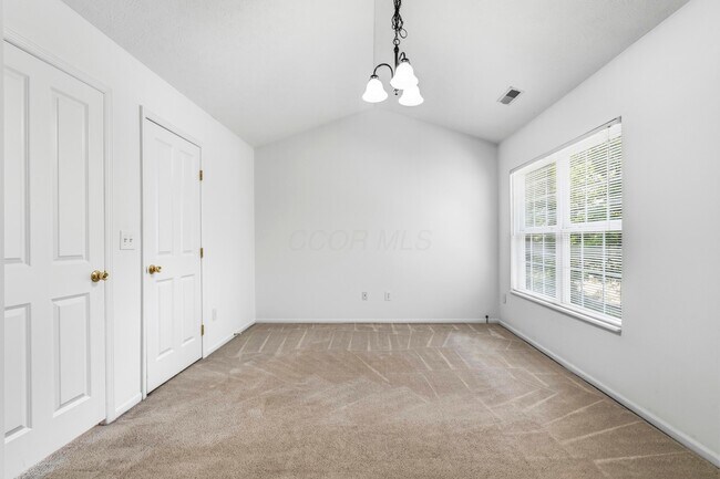 Building Photo - 1113 Green Knoll Dr