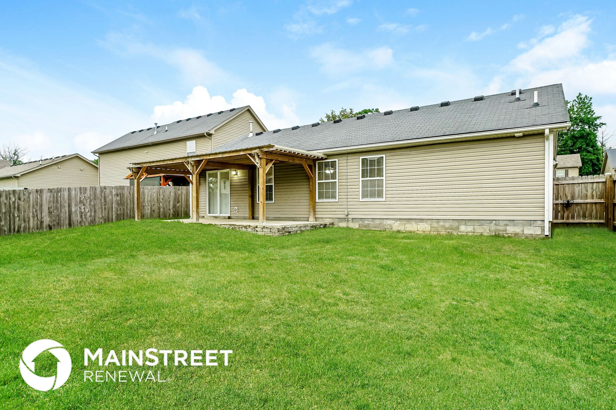 Building Photo - 9216 River Trail Dr