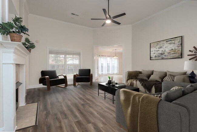 Building Photo - 2864 Summer Oaks Pl