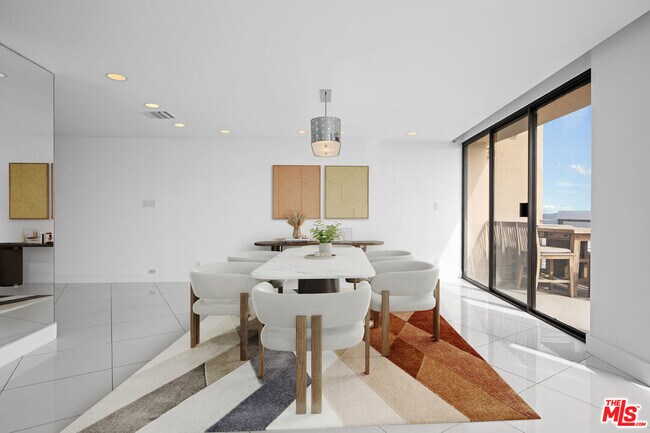 Building Photo - 4267 Marina City Dr