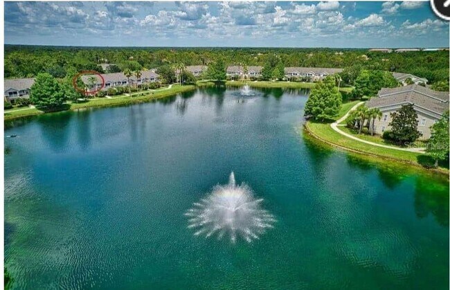 Building Photo - 8905 Manor Loop