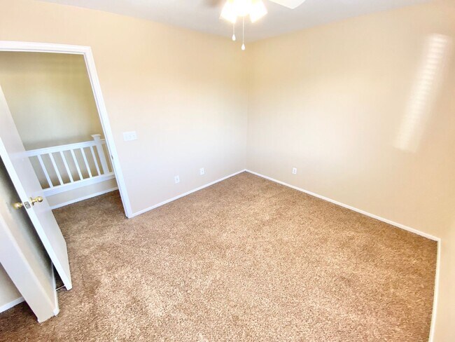 Building Photo - WONDERFULL 2STORY WITH 3 BEDROOM,  LOFT & 2 CAR GARAGE