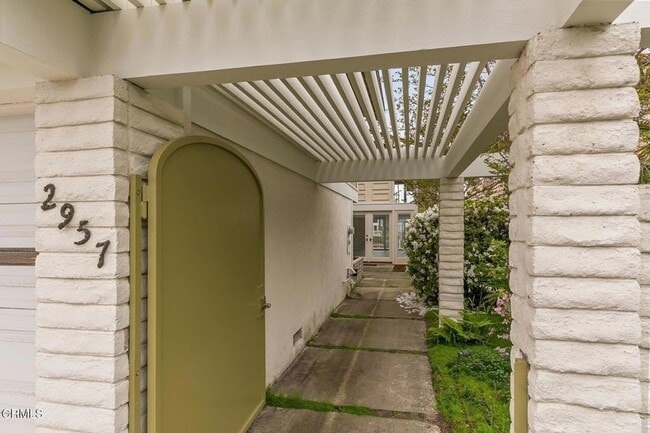 Building Photo - 2957 Seaview Ave