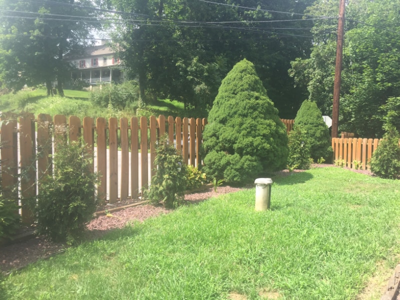 Building Photo - 1081 Creek Rd