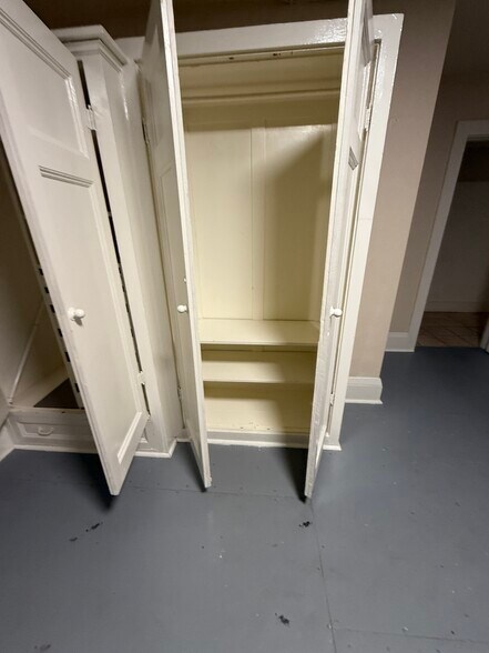 Building Photo - 405 Fieldston Rd