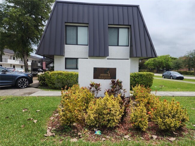 Building Photo - 19600 SW 110th Ct