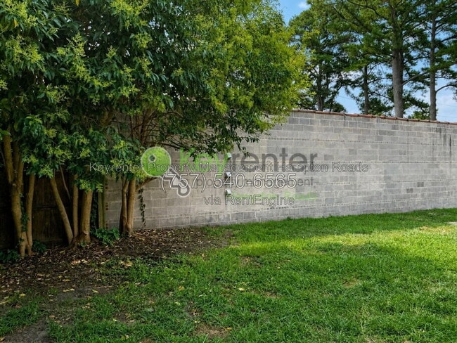 Building Photo - 7738 Castleton Pl