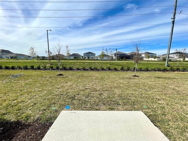 Building Photo - 422 Bogey Dr