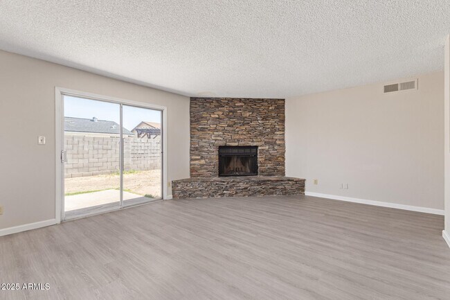 Building Photo - 7342 W Minnezona Ave