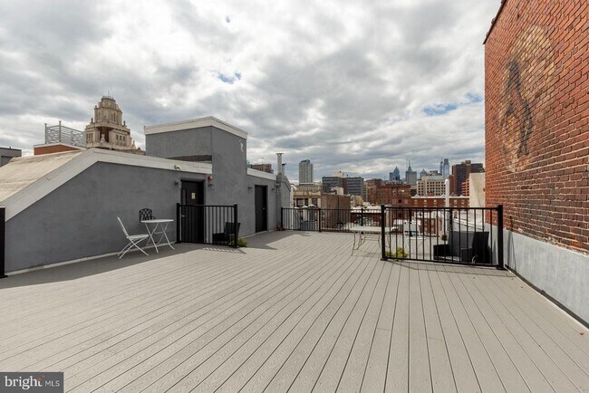 Building Photo - 12 Letitia St