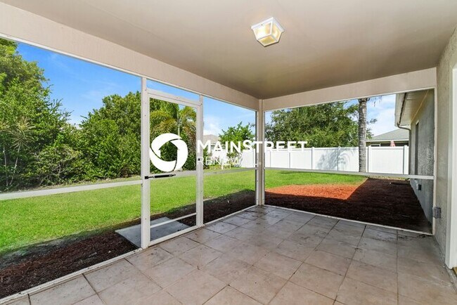 Building Photo - 3 Bedroom Pet-Friendly Home in Cape Coral, FL with Main Street Renewal