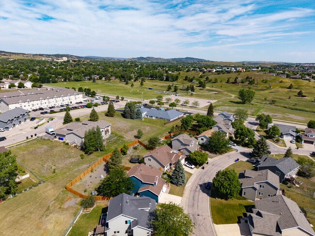 Building Photo - 4025 Wild Flower Dr