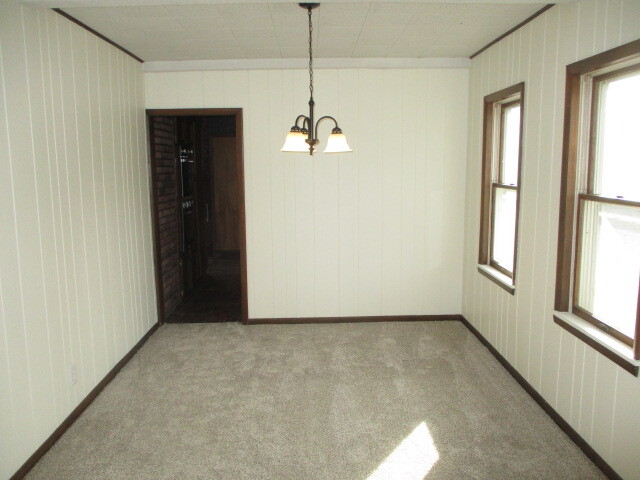 Dining area - 1107 State St