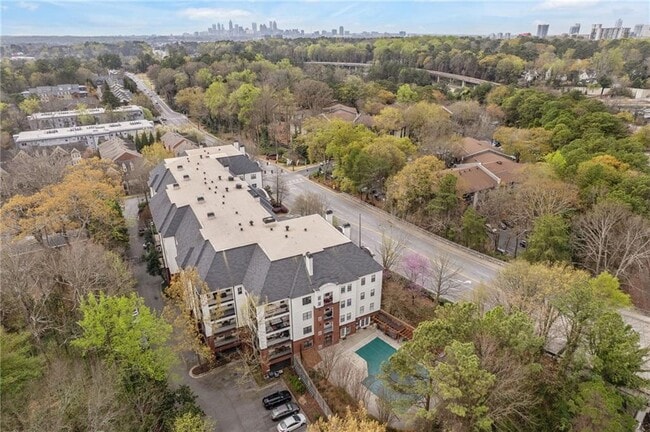 Building Photo - 3275 Lenox Rd NE