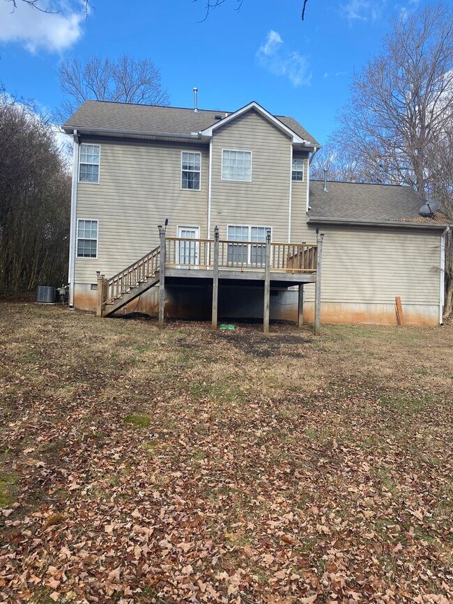 Building Photo - 3438 Topside Rd