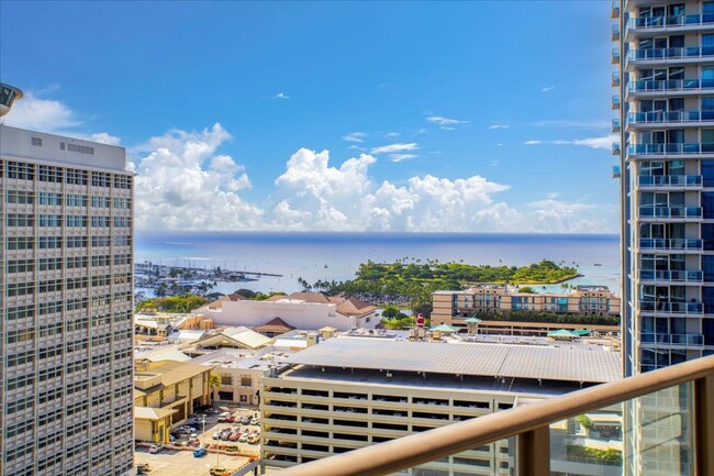 Building Photo - Sky Ala Moana 2307