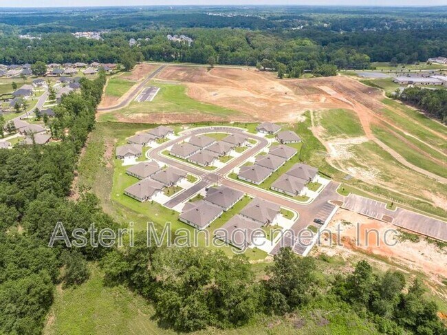 Building Photo - 2141 Houston Lake Rd