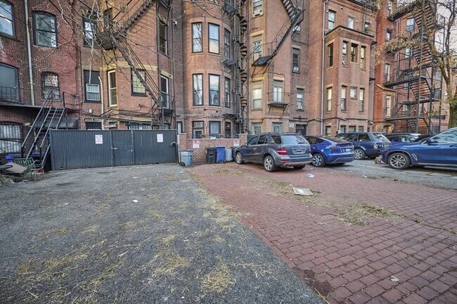 Building Photo - 230 Commonwealth Ave