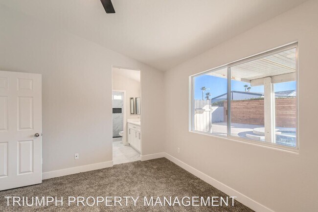 Building Photo - 4 br, 2.5 bath House - 4622 Califa Drive