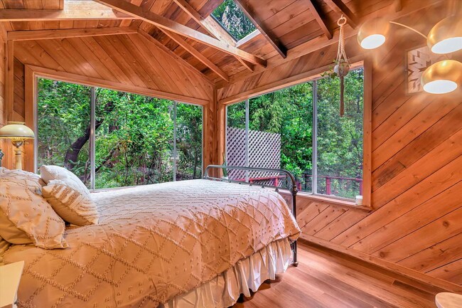 Building Photo - Picturesque, Pet Friendly, with Garage and...