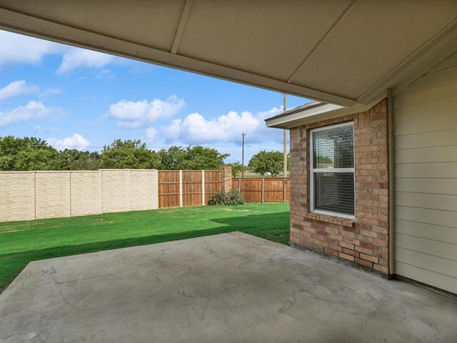 Building Photo - 5015 Spruce St