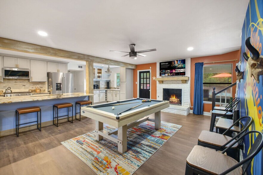 Building Photo - 8922 Hetherington Dr