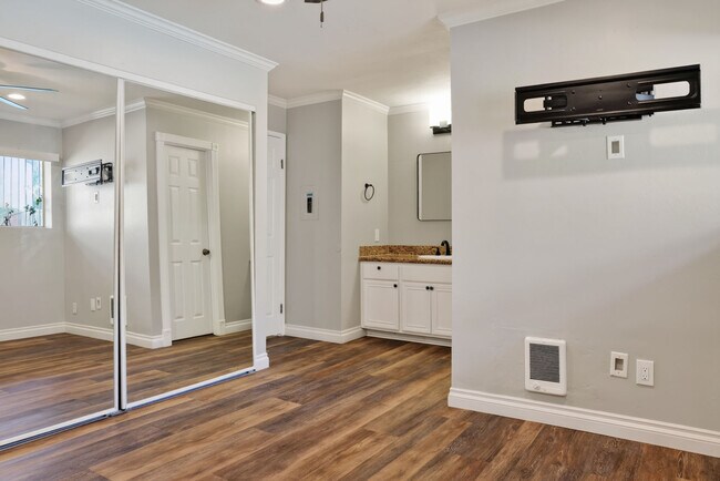 Building Photo - 7988 Mission Center Ct