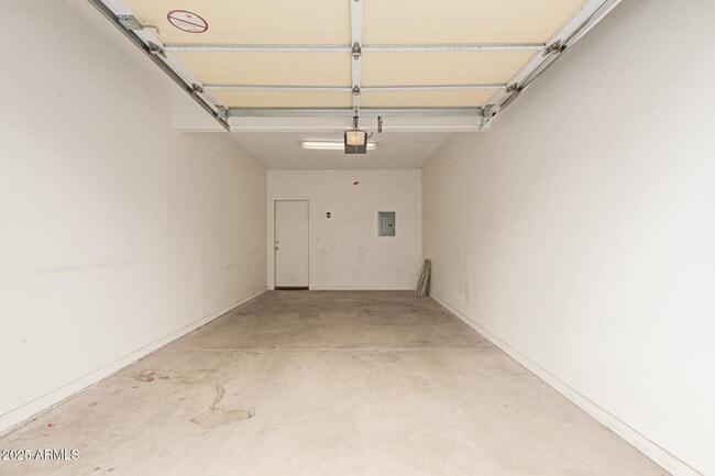Building Photo - 2801 N Litchfield Rd