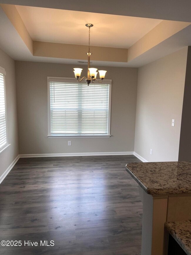 Building Photo - 620 Moonstone Ct