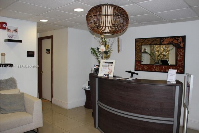 Building Photo - 650 West Ave