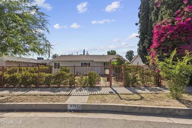 Primary Photo - 8761 Woodley Ave