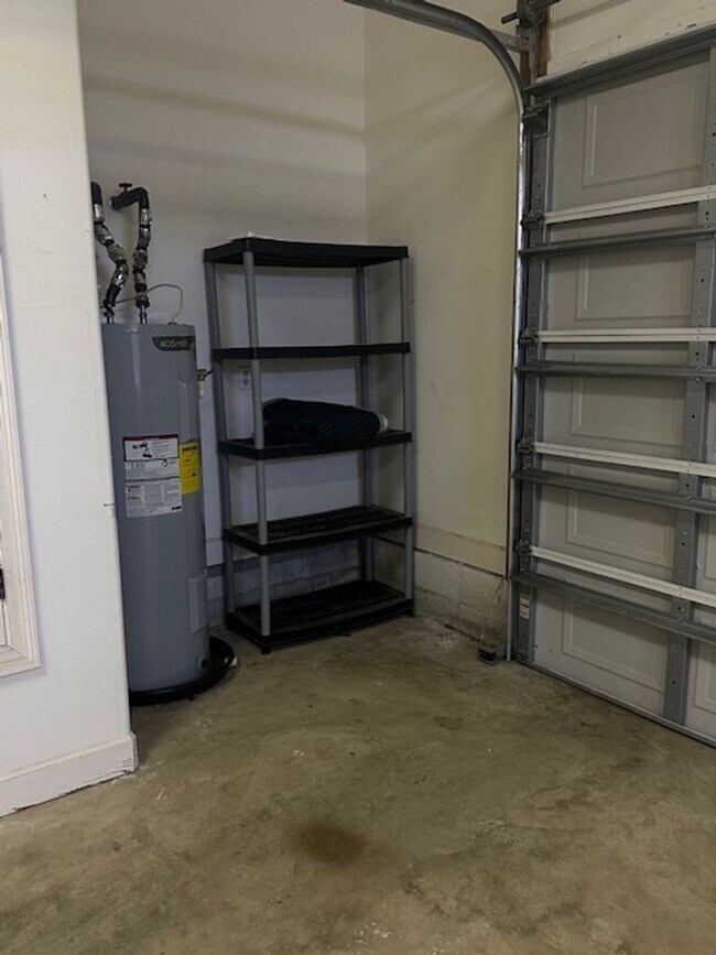 Building Photo - Fabulous Home in Gulf Breeze