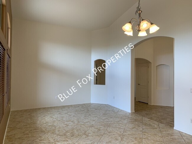 Building Photo - 11921 N Cantata Dr