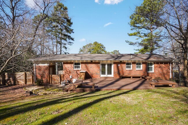 Building Photo - Convenient 3BR/2BA in Homewood on dead-end street