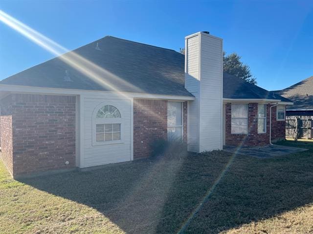 Building Photo - 517 Meadowcrest Dr