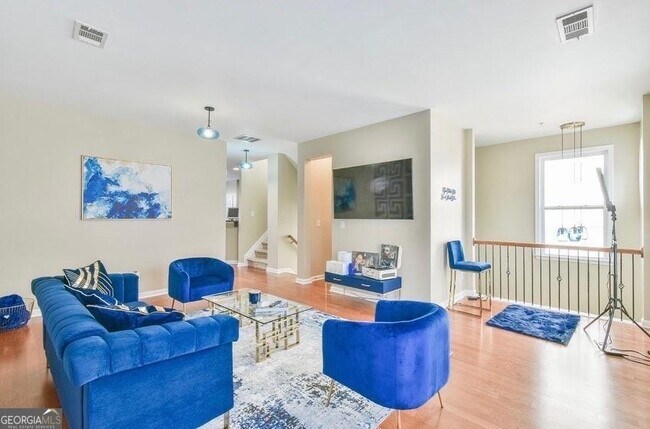 Building Photo - 6174 Indian Wood Cir