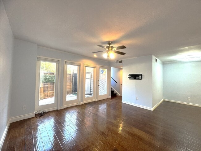 Building Photo - 6315 Deerwood Rd