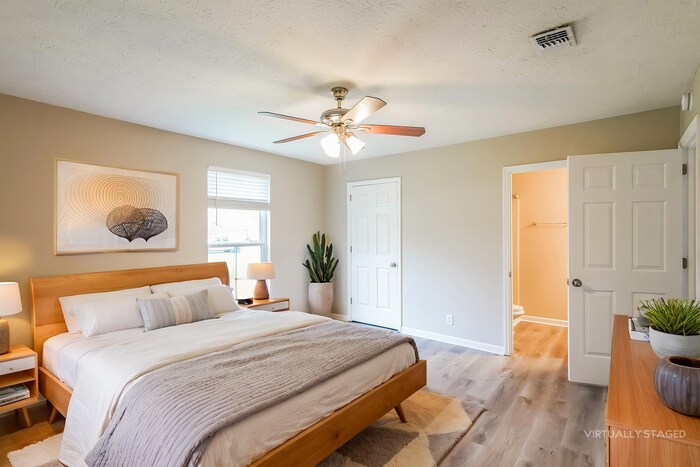 Building Photo - 105 Bordeaux Ct