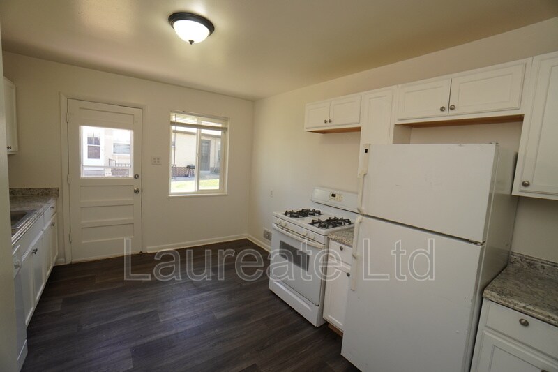 Building Photo - 4475 E Yale Ave