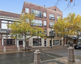 Building Photo - 4736 N Lincoln Ave