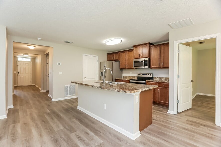 Building Photo - 12331 Glimmer Wy