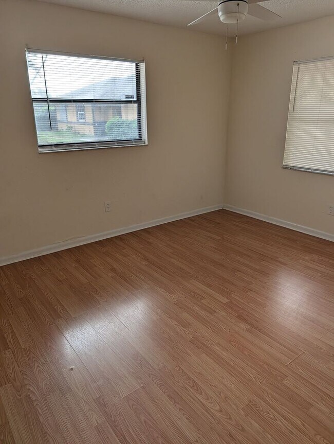 Building Photo - 1382 Birkdale Dr
