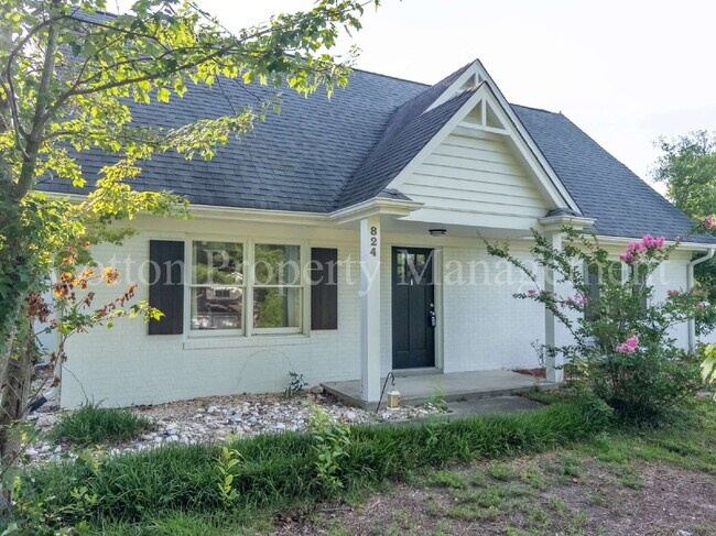 Building Photo - 824 Haymarket Ln