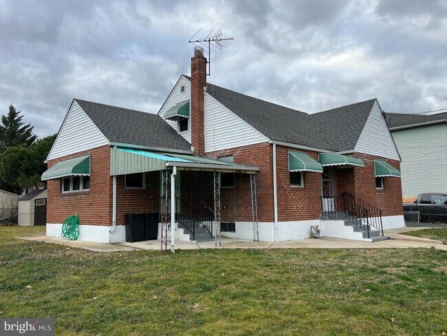 Primary Photo - 311 Folsom Ave