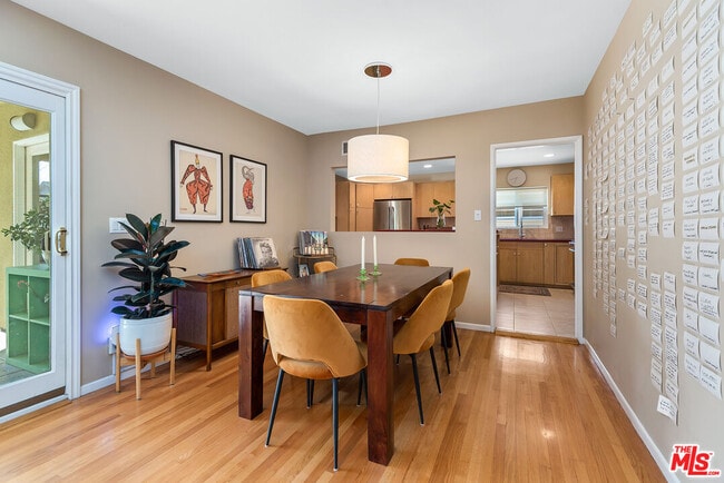 Building Photo - 4643 Nagle Ave