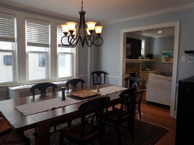 Building Photo - 11 S Baltimore Ave