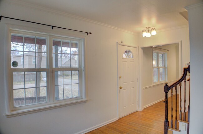 Building Photo - 3-bedroom, 2.5-bath home with mostly hardwood floors