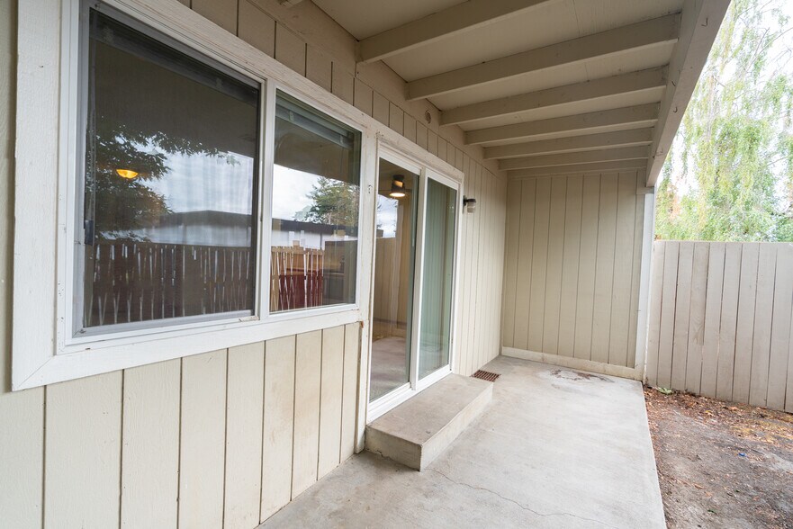 Building Photo - 5607 76th St W