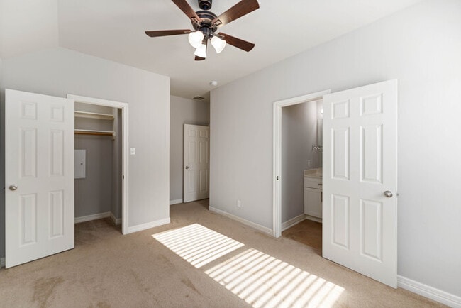 Building Photo - 9991 Boulder Bend Ln