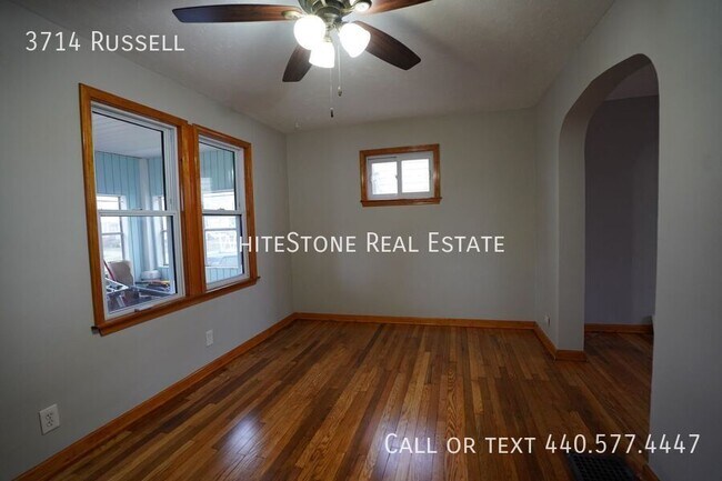 Building Photo - 3714 Russell-